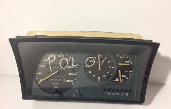 Volkswagen Polo II 86C 2F Speedometer (instrument cluster) 88471405