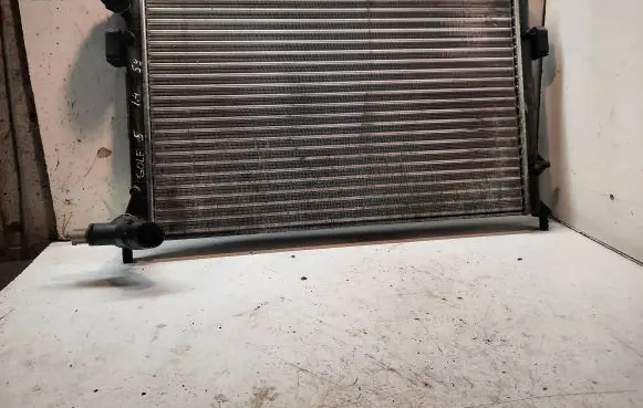 Volkswagen Golf V Coolant radiator 65277 774274