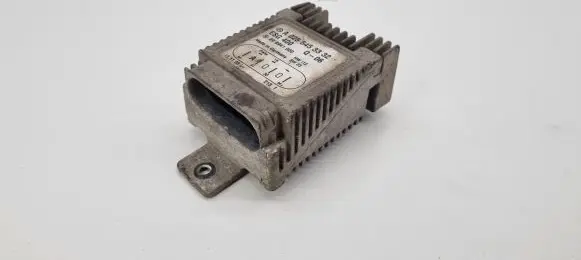 Mercedes-Benz Vaneo W414 Coolant fan relay A0255453332
