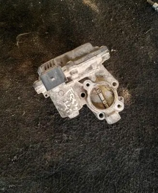 Skoda Fabia Mk3 (NJ) Throttle valve 04B131501D