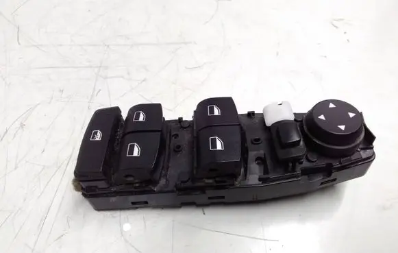 BMW 5 F10 F11 Electric window control switch 9241957