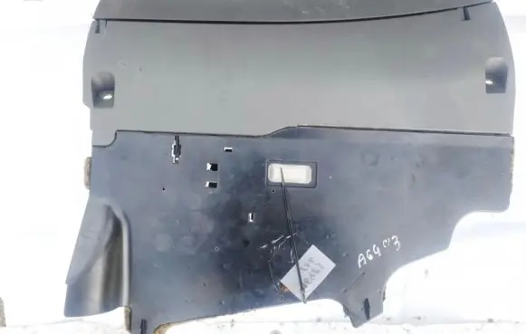 Glove box