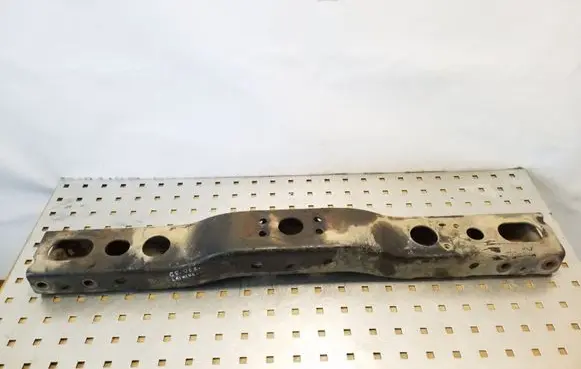 Toyota Land Cruiser (J120) Gearbox mounting bracket