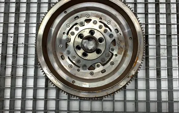 Volkswagen Transporter - Caravelle T5 Dual mass flywheel 2295000326