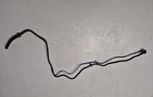 Ford S-MAX Fuel line pipe 