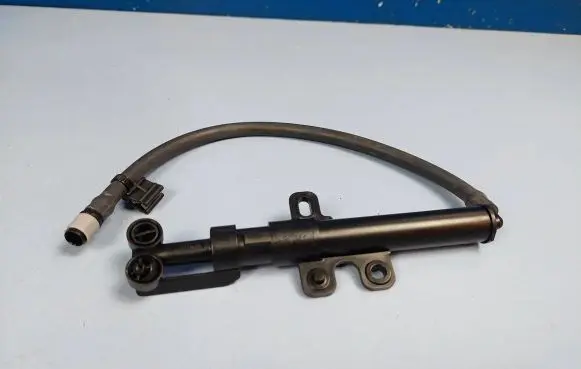 Volvo V90 Cross Country Headlight washer spray nozzle 31364192