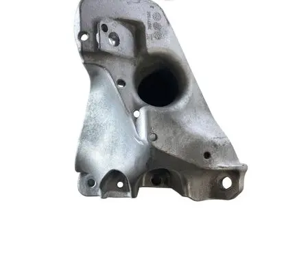 Chevrolet Camaro Engine mounting bracket 23371026