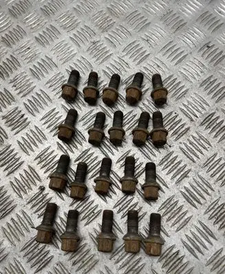Mercedes-Benz E W211 Nuts/bolts