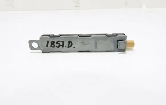 Seat Alhambra (Mk2) Aerial antenna amplifier 7N0035522K