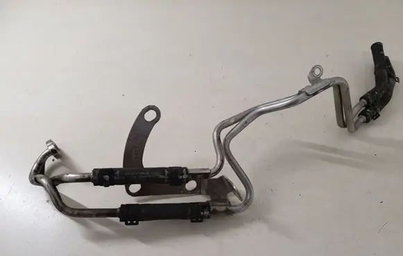 Audi Q2 - Engine coolant pipe/hose 04C121497G