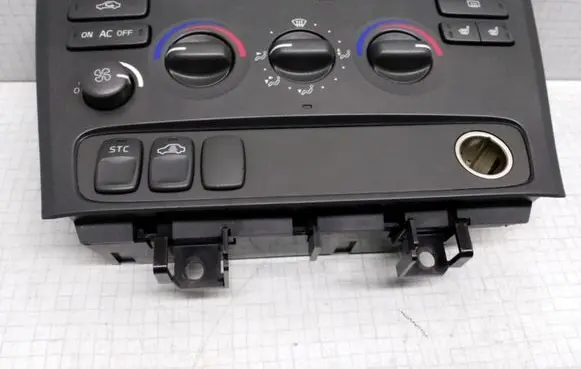 Volvo V70 Climate control unit VOLVO7923