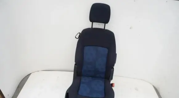 Peugeot 1007 Front passenger seat 