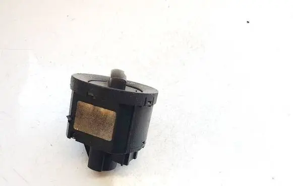 Volkswagen Touareg I Light switch