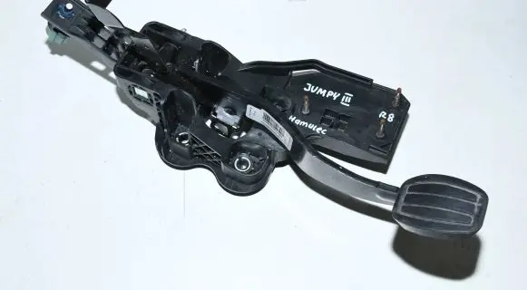Peugeot Expert Brake pedal 9805801280