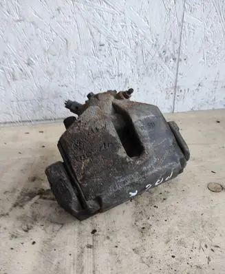 Volkswagen PASSAT B6 Front brake caliper