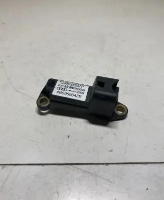 Audi A6 S6 C5 4B Airbag deployment crash/impact sensor 4B0959643B 260699 023060DB3577
