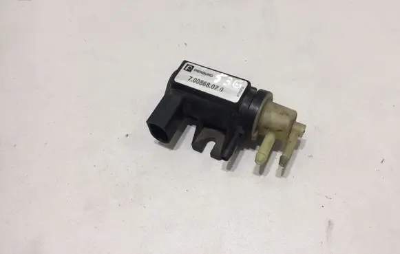 Audi A4 S4 B6 8E 8H Turbo solenoid valve 700868020