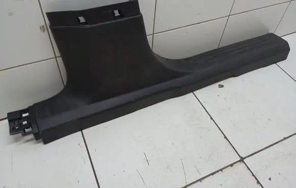 Peugeot 2008 II (B) pillar trim (bottom) 98310385ZD