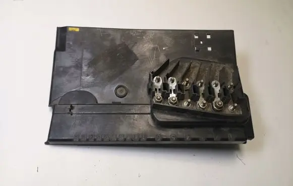 Volkswagen Polo Fuse box set