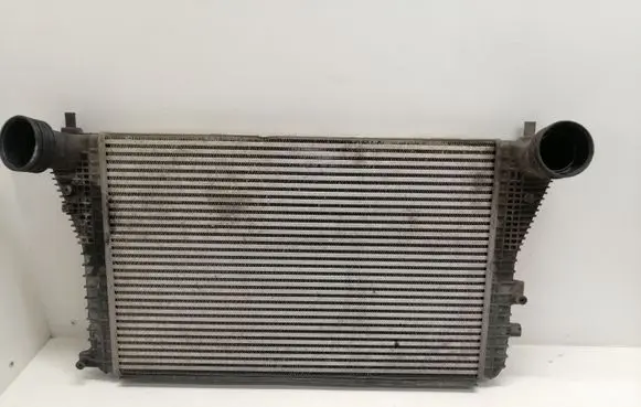 Skoda Octavia Mk2 (1Z) Intercooler radiator 1K0121345
