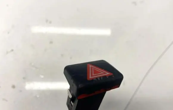 Audi A4 S4 B6 8E 8H Hazard light switch 8e0941509