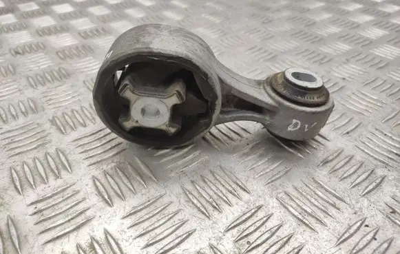 Engine mount bracket