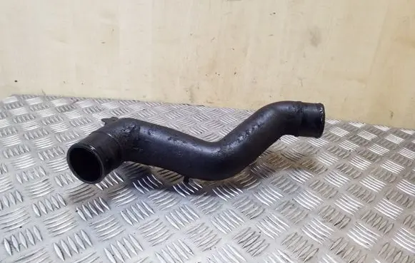 Toyota Avensis T220 Intercooler hose/pipe