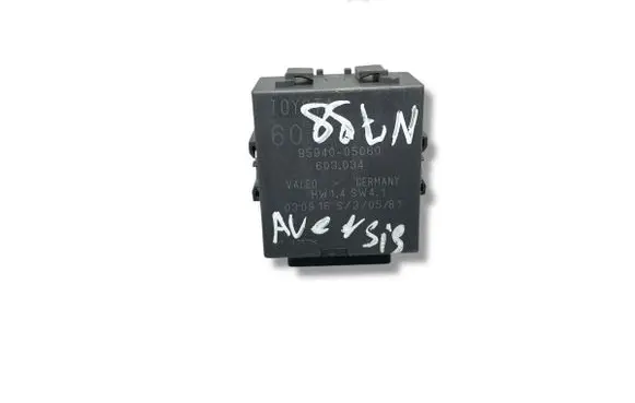 Toyota Avensis T270 Window wiper relay 8594005060