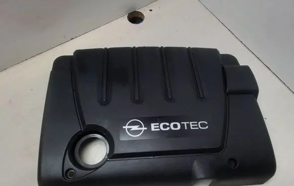 Opel Zafira B Engine cover (trim) 315829598