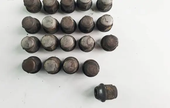 Subaru Legacy Nuts/bolts 