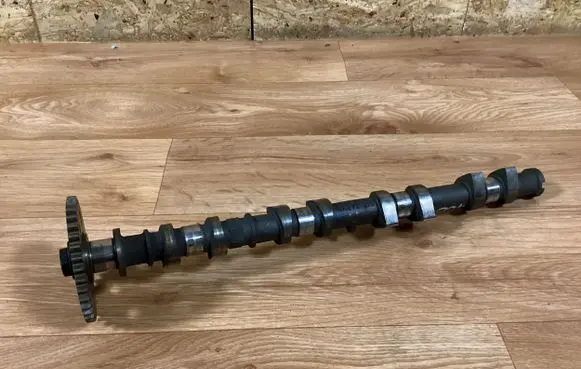 Ford Focus Camshaft 1S7G6A272BG RF1S7G 6A272BG