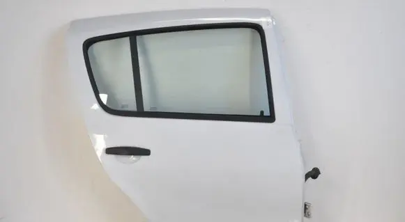 Dacia Sandero Rear door 