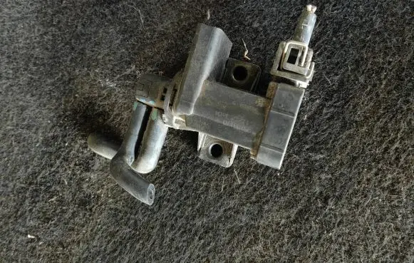 Opel Antara Turbo solenoid valve 25183170