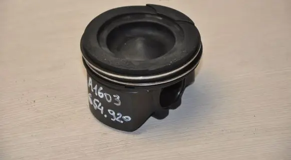 Mercedes-Benz E W213 Piston 
