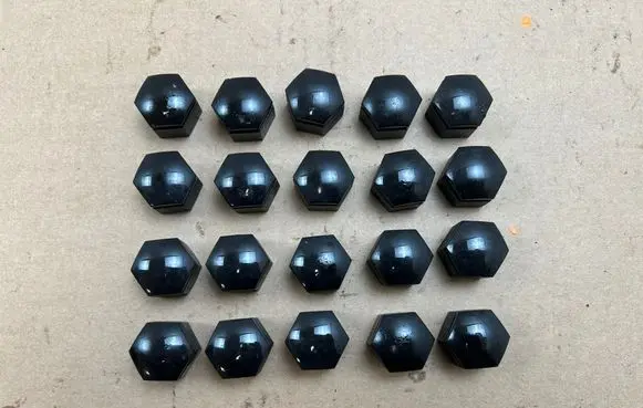 Leapmotor B10 Wheel nut cap/cover 
