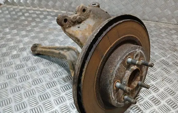 Rear wheel hub spindle/knuckle