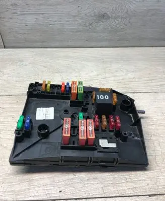 Skoda Superb B6 (3T) Fuse module 3C0971249