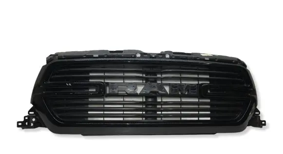 Dodge RAM Front bumper upper radiator grill 68366528AH