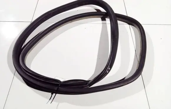 Opel Vectra C Rubber seal rear door 