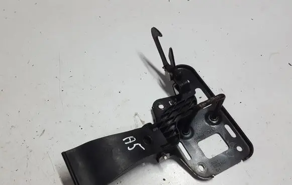 Audi A5 8T 8F Engine bonnet/hood lock/latch loop/hook 
