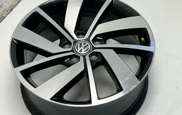 Volkswagen Jetta USA R18 alloy rim 5GM601025N