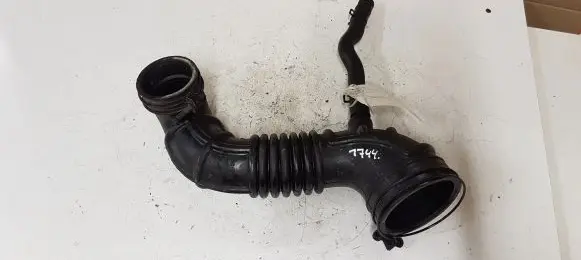 KIA Sorento Intercooler hose/pipe 281303E210