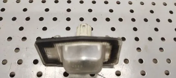 Mazda Premacy Number plate light 0384