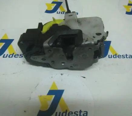 Opel Insignia A Coupe door lock (next to the handle) 13503161