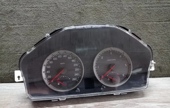 Volvo C30 Speedometer (instrument cluster) 30786344 30710071 8602879
