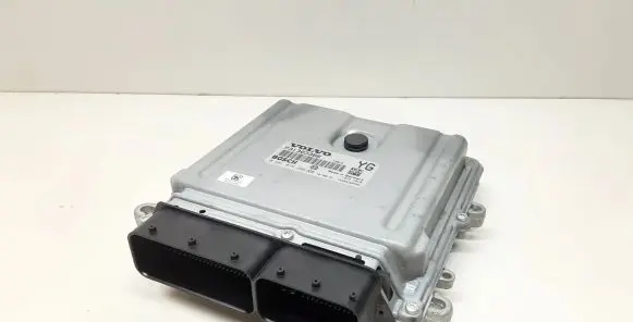Volvo XC60 Engine control unit/module P31303388 0281015286