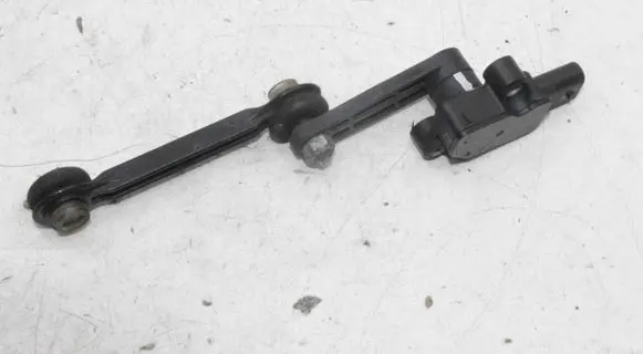 Mercedes-Benz EQA Air suspension front height level sensor A0009059413