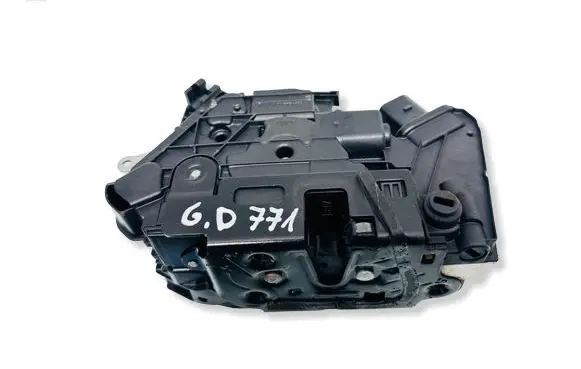 Volkswagen Tiguan Rear door lock 5N0839016E