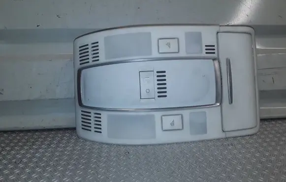 Audi A6 S6 C6 4F Front seat light 4F0947135N