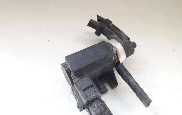 Ford Galaxy Vacuum valve 1J0906627
